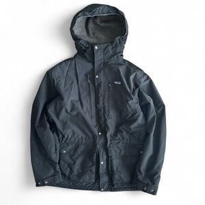 Patagonia Men's black Hooded Jacket